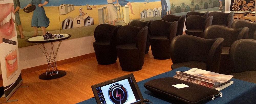 Hotel Luxor Rimini Kültér fotó